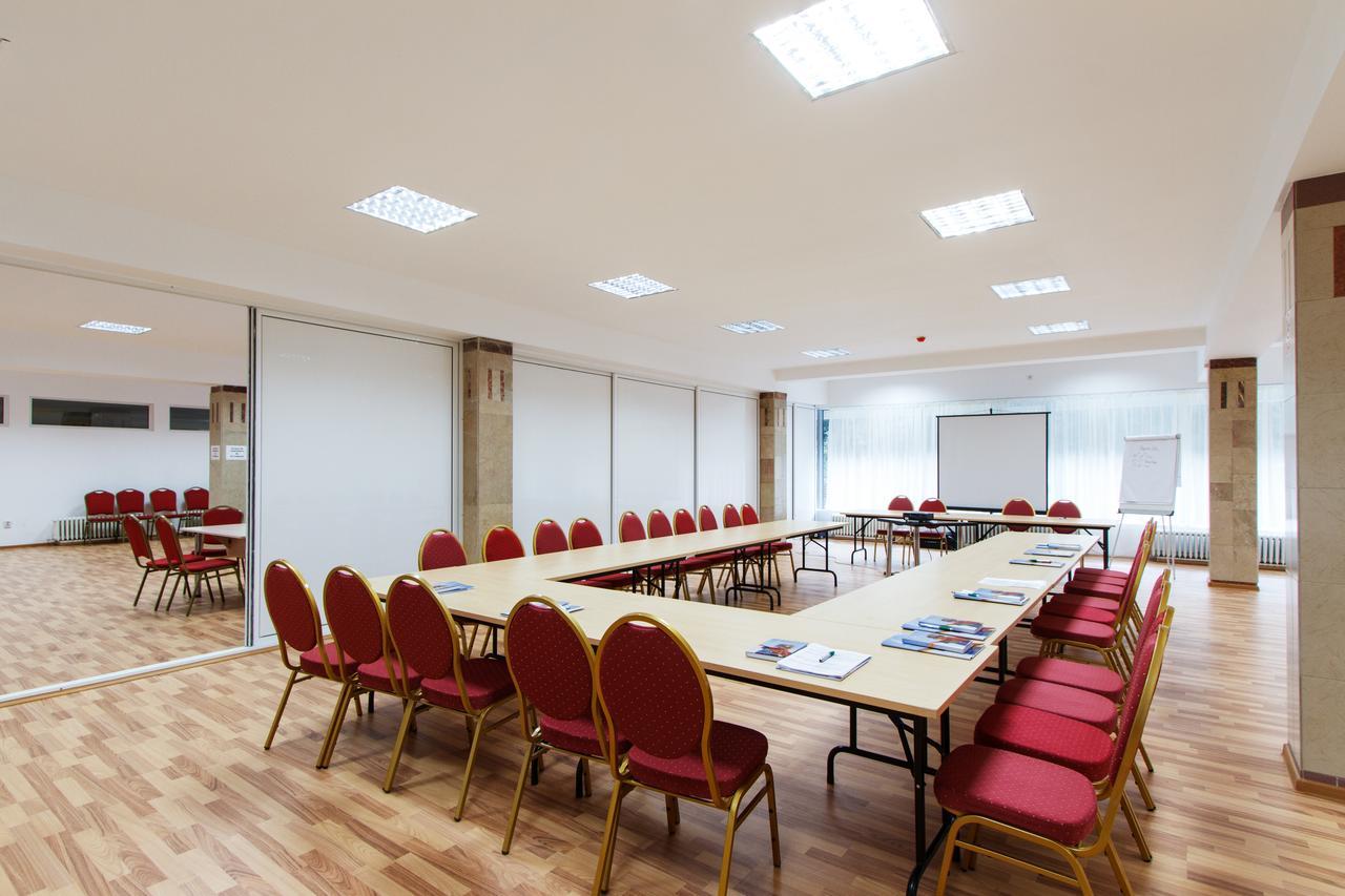 Complex Balnear Cozia Hotel